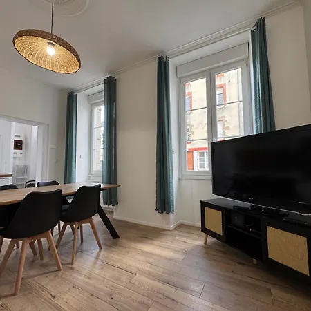 Cosy Et Accessible - Neuf En Centre-ville * Mayenne